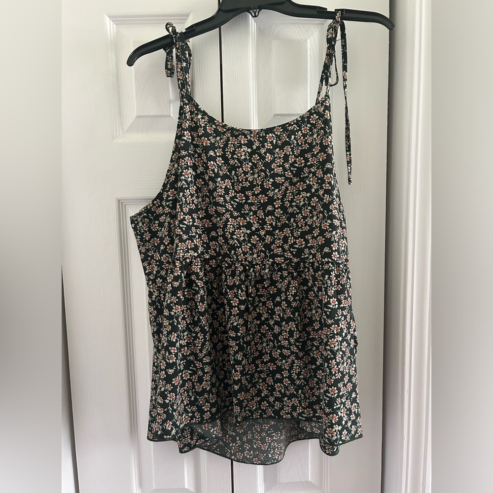 Floral Tank - Picture 5 of 5